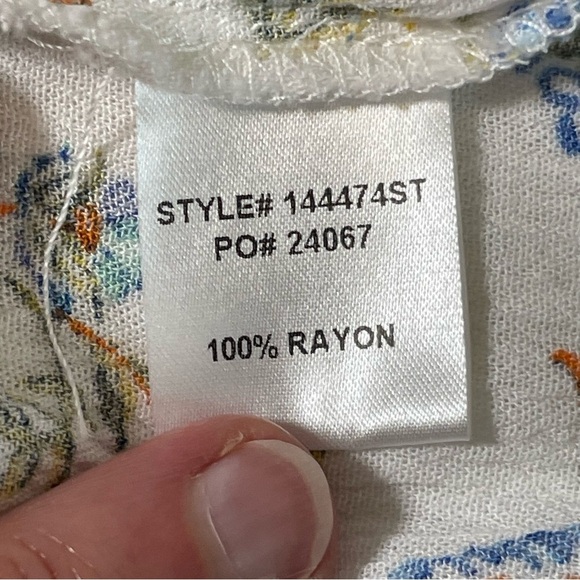 Skies Are Blue White Cream Flutter Sleeve Blouse - Picture 11 of 11